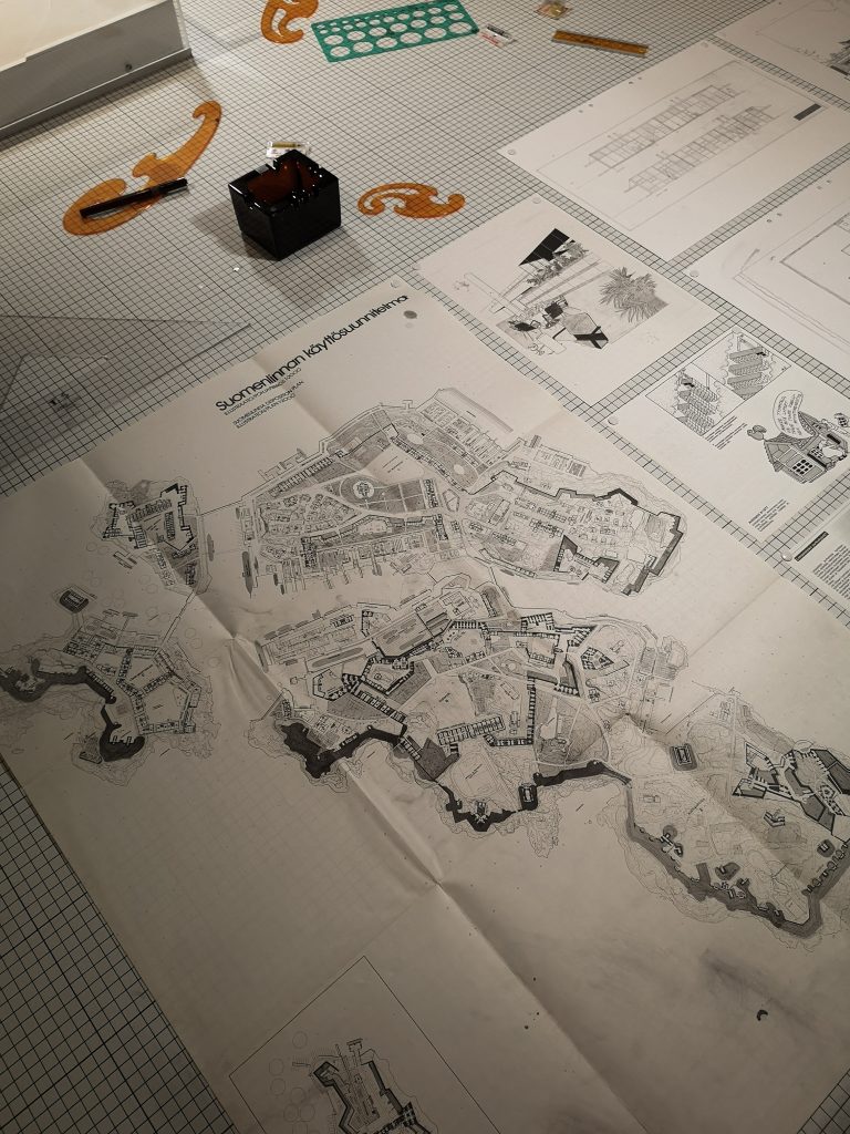Carte au musée de l'architecture